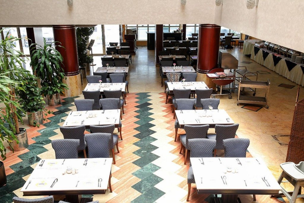 Шарджа: Al Bustan Hotel
