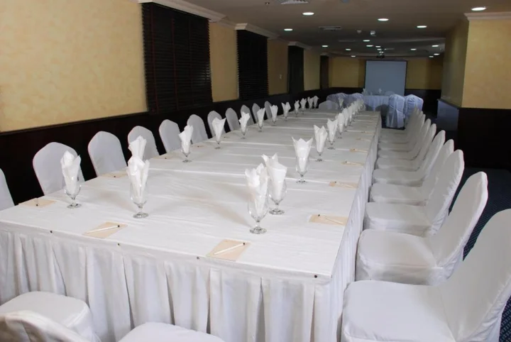 Шарджа: Al Bustan Hotel