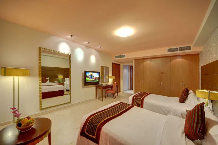 Дубай: Al Manar Grand Hotel Apartments