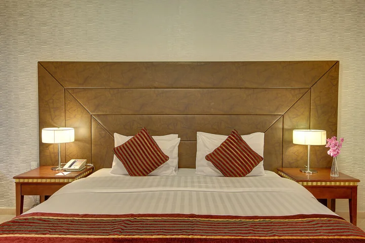 Дубай: Al Manar Grand Hotel Apartments