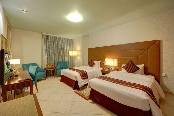 Дубай: Al Manar Grand Hotel Apartments