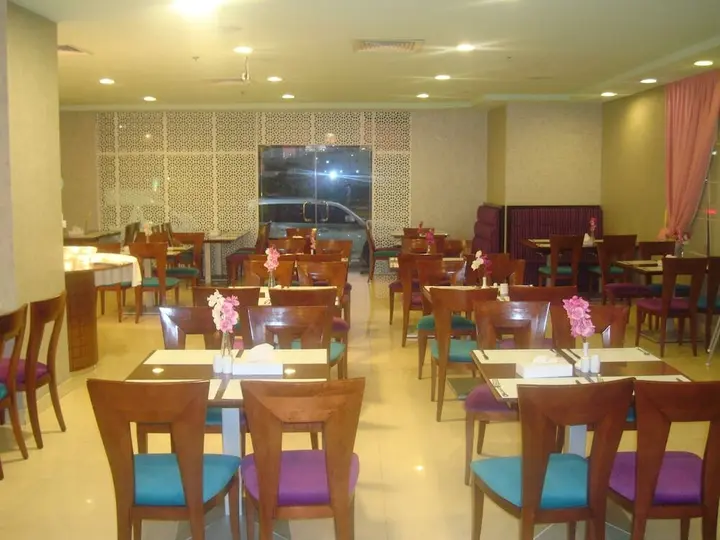 Дубай: Al Manar Grand Hotel Apartments