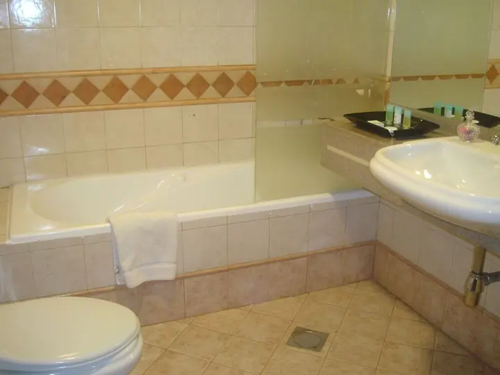 Дубай: Al Manar Grand Hotel Apartments