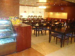 Дубай: Al Manar Grand Hotel Apartments