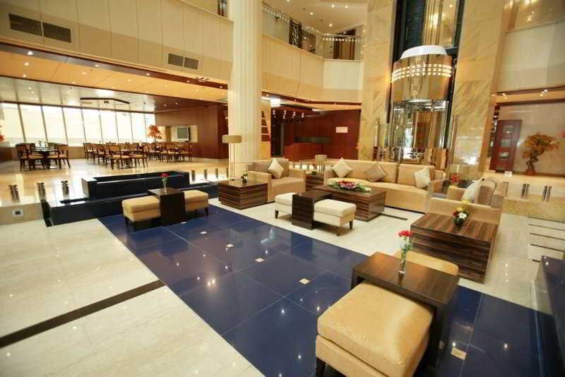 Дубай: Al Manar Grand Hotel Apartments
