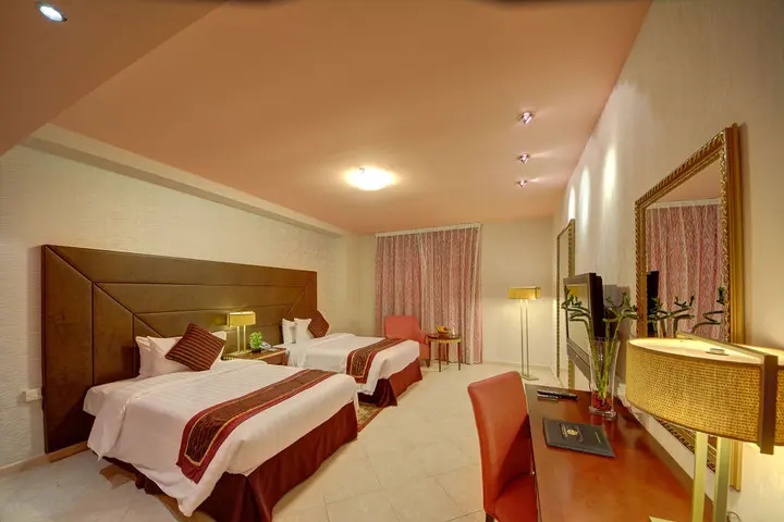 Дубай: Al Manar Grand Hotel Apartments