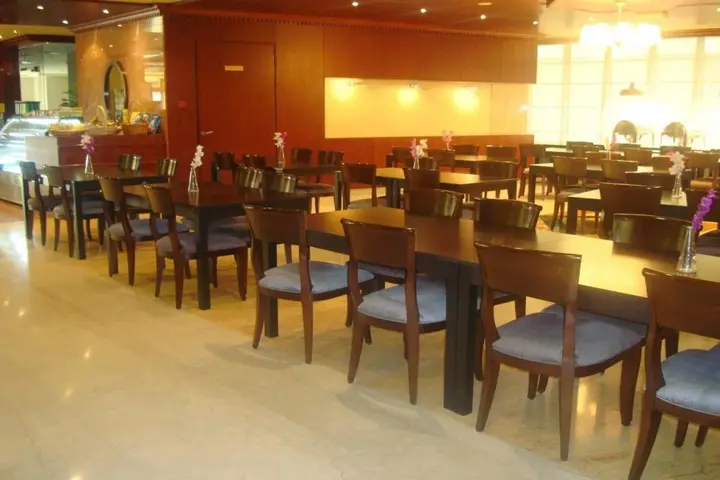 Дубай: Al Manar Grand Hotel Apartments