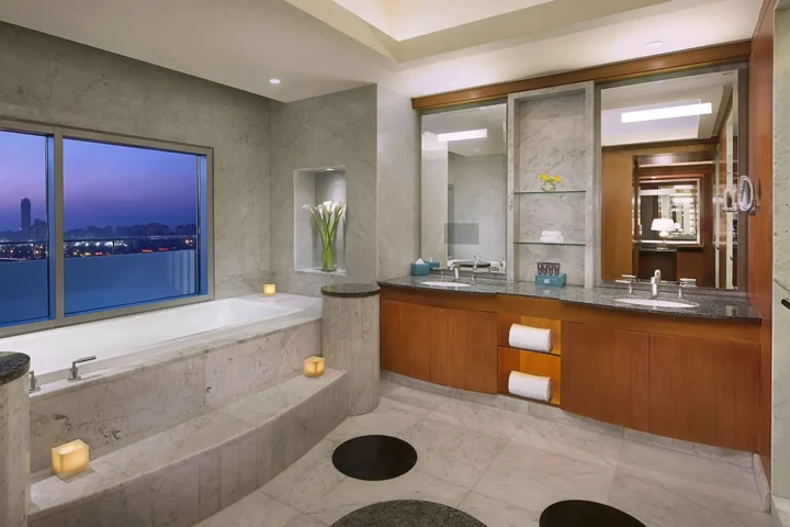 Каир: The Nile Ritz-Carlton, Cairo