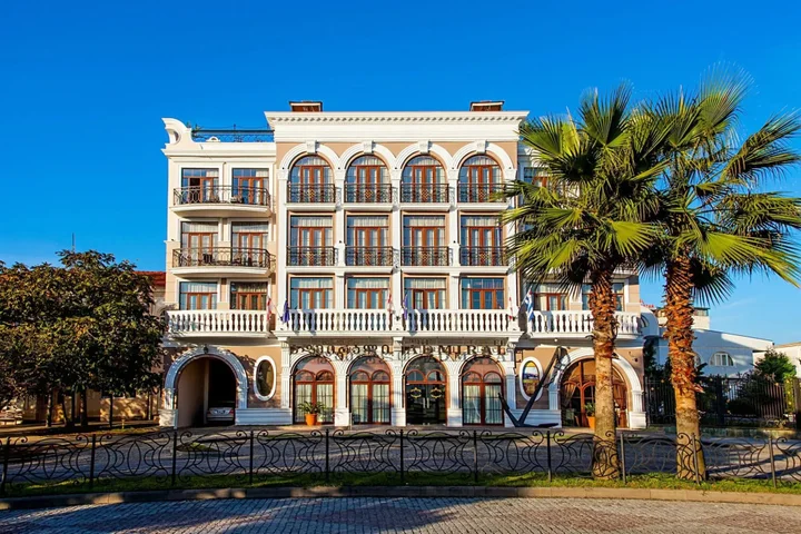 Батуми: The Admiral Hotel