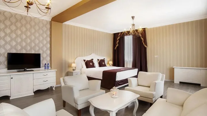 Батуми: The Admiral Hotel