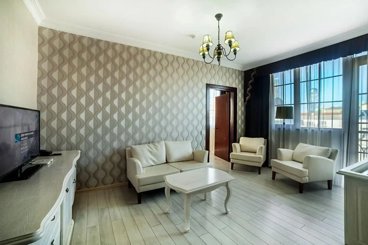 Батуми: The Admiral Hotel