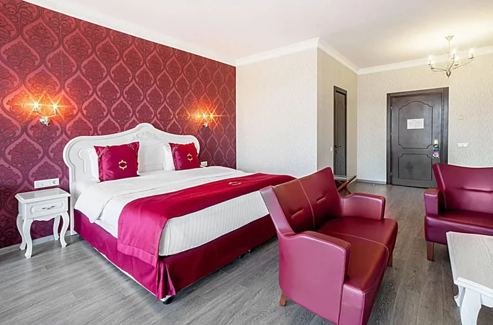 Батуми: The Admiral Hotel