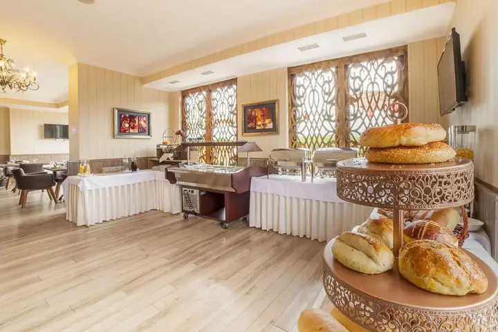 Батуми: The Admiral Hotel