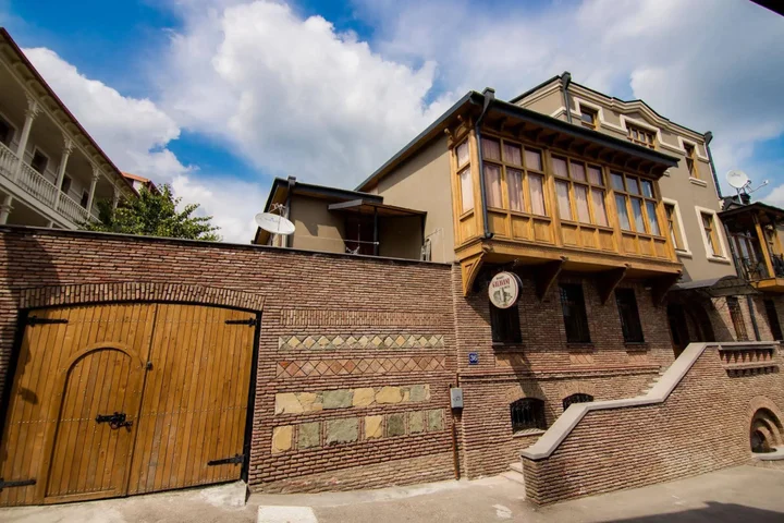 Тбилиси: Metekhis Galavani Hostel
