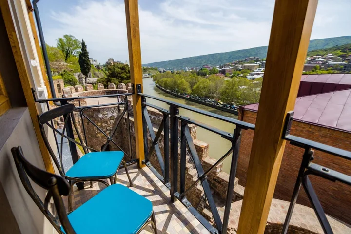 Тбилиси: Metekhis Galavani Hostel