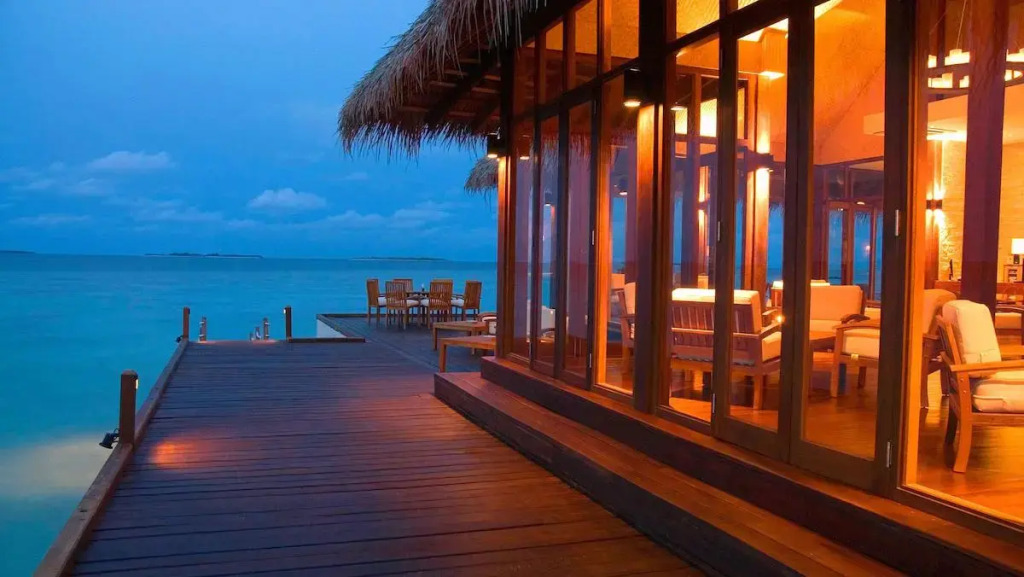 Раа Атолл: Курорт Adaaran Prestige Water Villas - with Dine around Premium All inclusive - 24 hours – 45 Minutes from Male by Seaplane