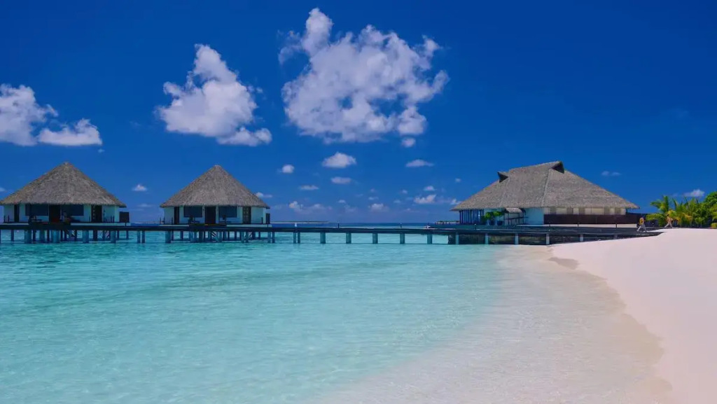 Раа Атолл: Курорт Adaaran Prestige Water Villas - with Dine around Premium All inclusive - 24 hours – 45 Minutes from Male by Seaplane