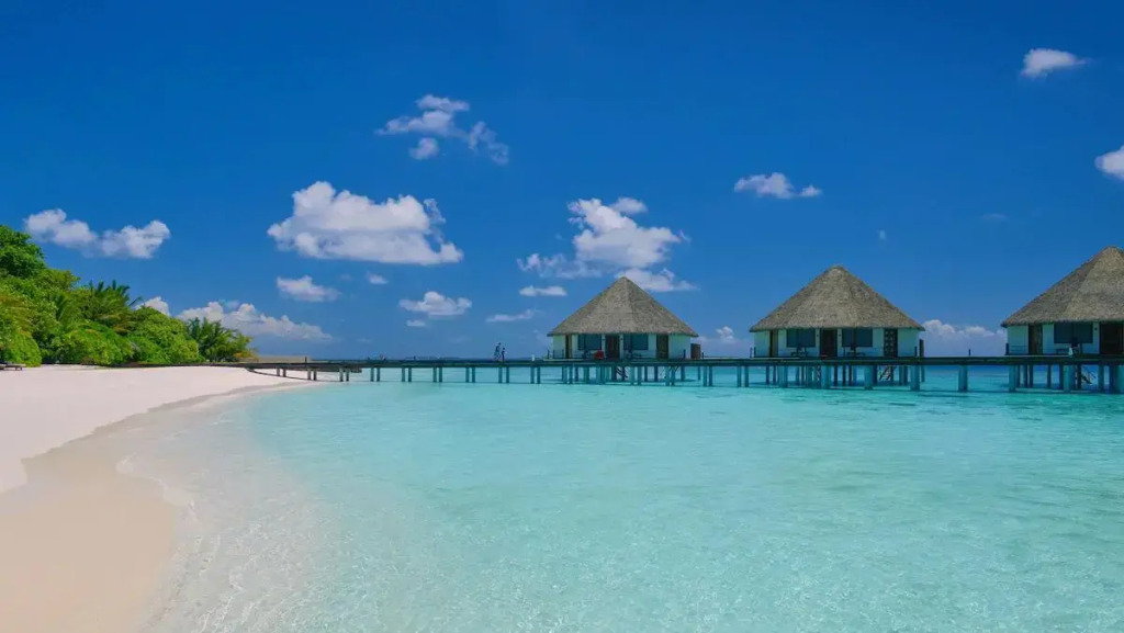 Раа Атолл: Курорт Adaaran Prestige Water Villas - with Dine around Premium All inclusive - 24 hours – 45 Minutes from Male by Seaplane