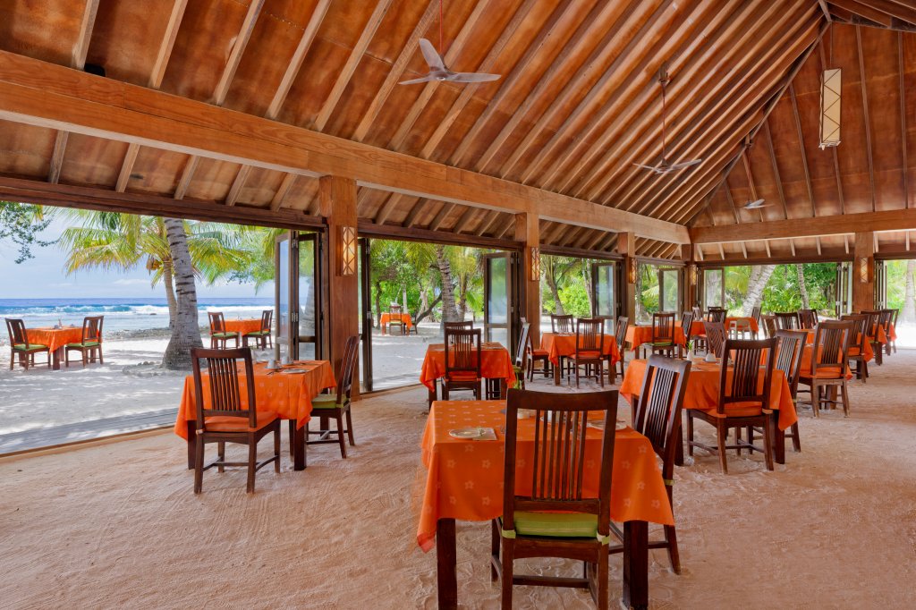 Атолл Адду: Canareef Resort Maldives
