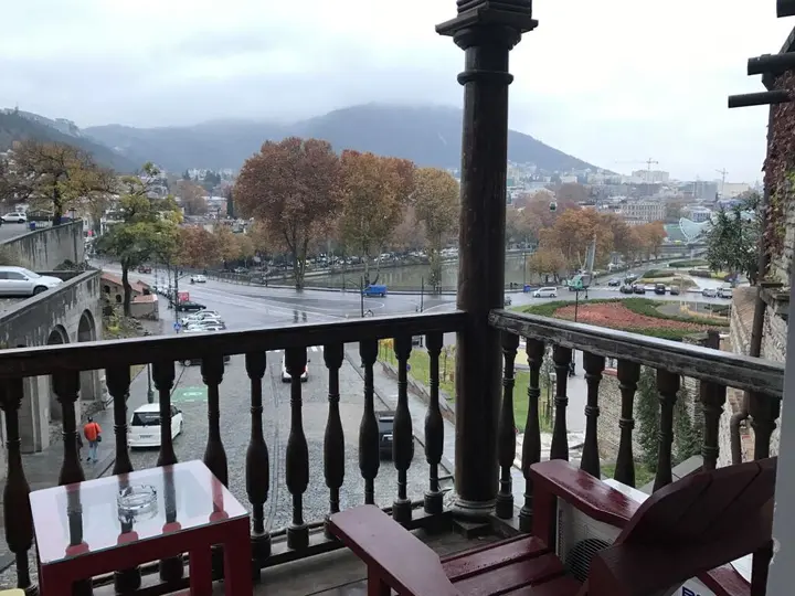 Тбилиси: Tiflis Metekhi Hotel