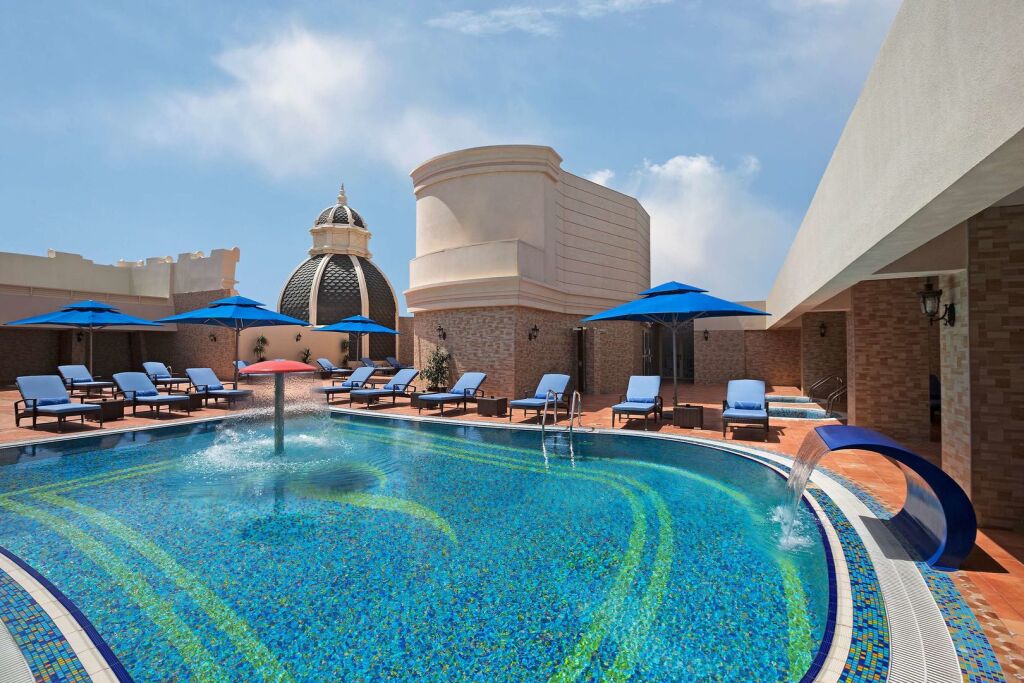 Абу-Даби: Royal Rose Abu Dhabi, a Curio by Hilton Affiliated Hotel