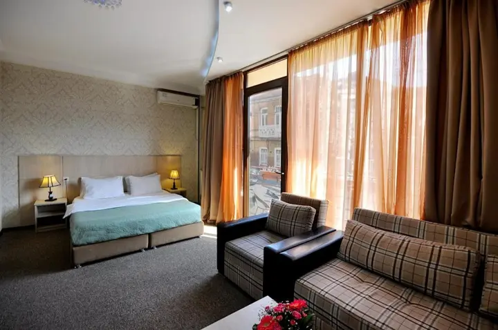 Тбилиси: Отель Light House Old City Hotel