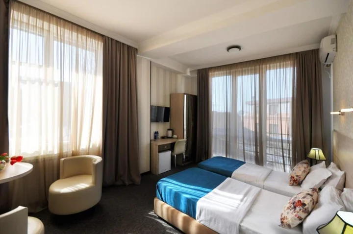 Тбилиси: Отель Light House Old City Hotel