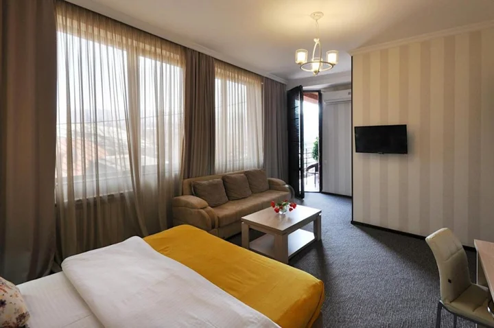 Тбилиси: Отель Light House Old City Hotel