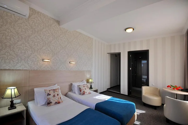 Тбилиси: Отель Light House Old City Hotel