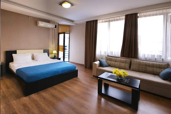 Тбилиси: Отель Light House Old City Hotel