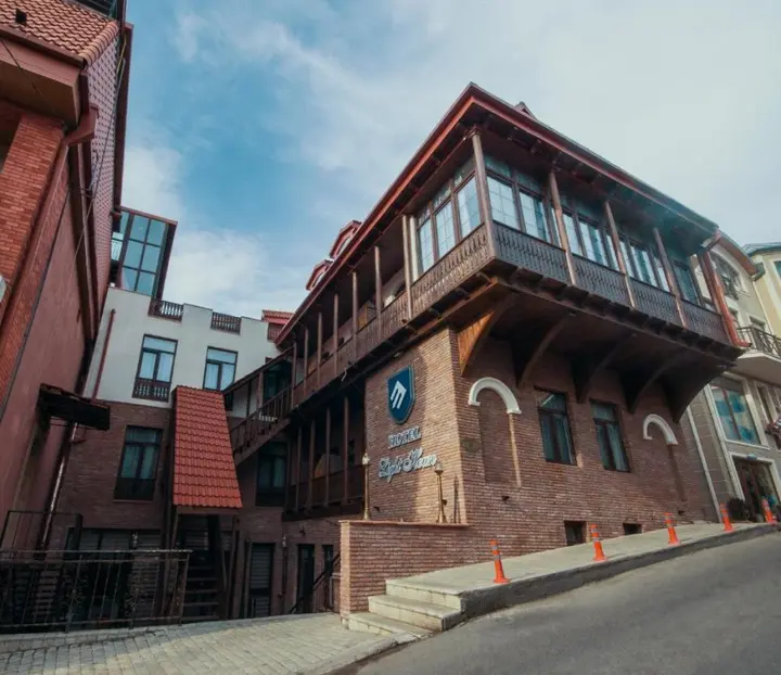 Тбилиси: Отель Light House Old City Hotel