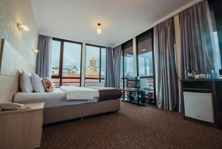 Тбилиси: Отель Light House Old City Hotel