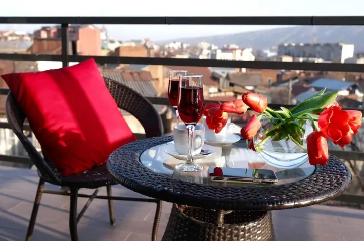 Тбилиси: Отель Light House Old City Hotel