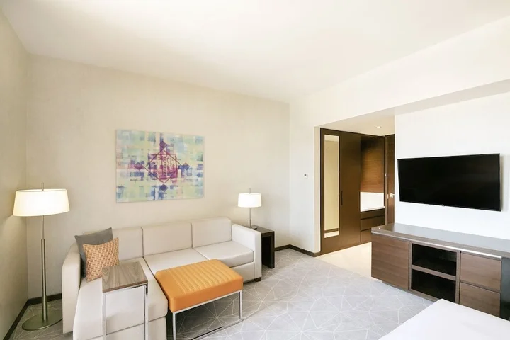 Дубай: Hyatt Place Dubai Baniyas Square