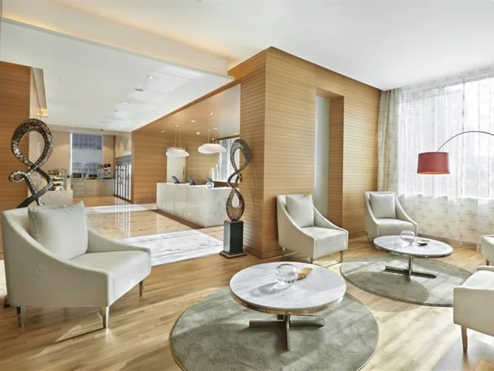 Дубай: Hyatt Place Dubai Baniyas Square