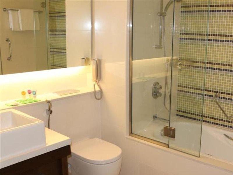 Дубай: Hyatt Place Dubai Baniyas Square