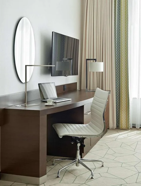 Дубай: Hyatt Place Dubai Baniyas Square