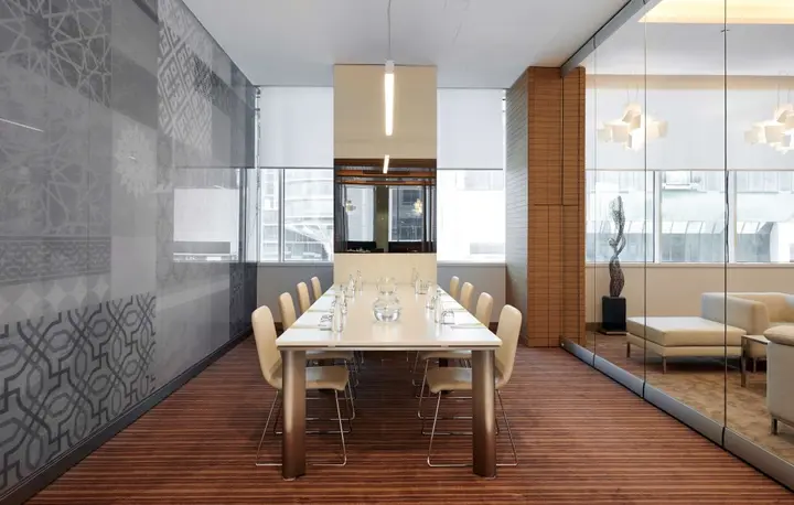 Дубай: Hyatt Place Dubai Baniyas Square