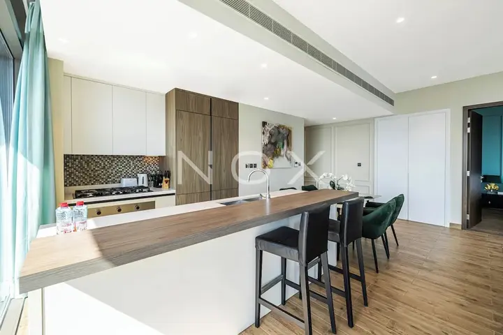 Дубай: Luxury 2BR Marina Gate 3