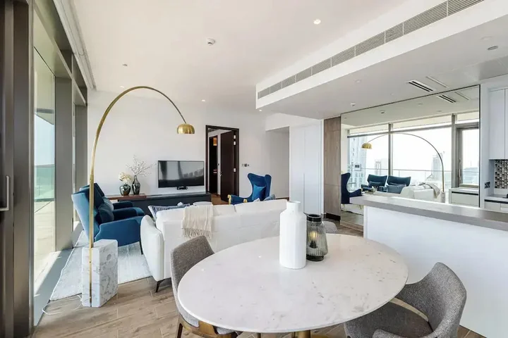 Дубай: Luxury 2BR Marina Gate 3