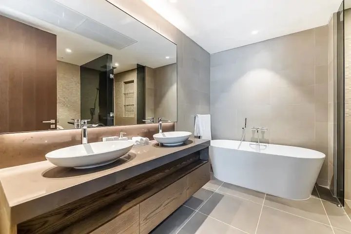 Дубай: Luxury 2BR Marina Gate 3