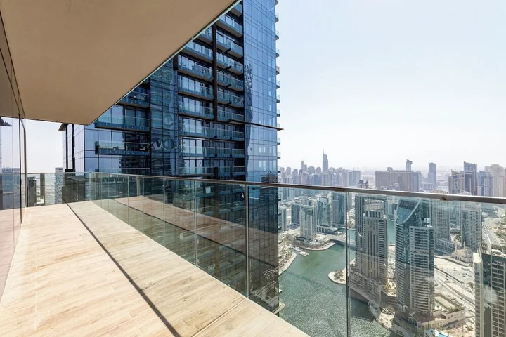 Дубай: Luxury 2BR Marina Gate 3