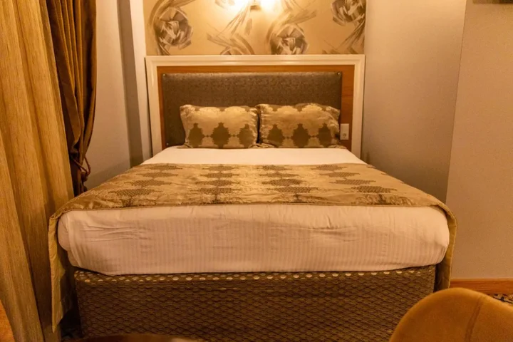 Тбилиси: Отель Rooms Tbilisi