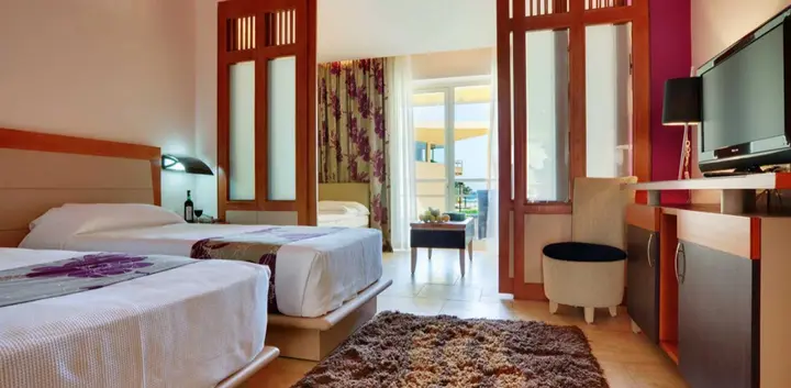 Шарм-эш-Шейх (Шарм-эль-Шейх): Barceló Tiran Sharm
