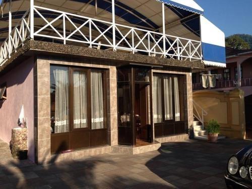 Батуми: Guest House Nia