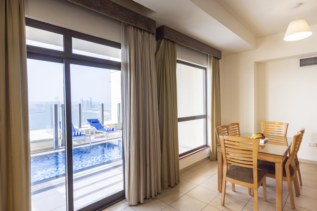 Дубай: Roda Amwaj Suites