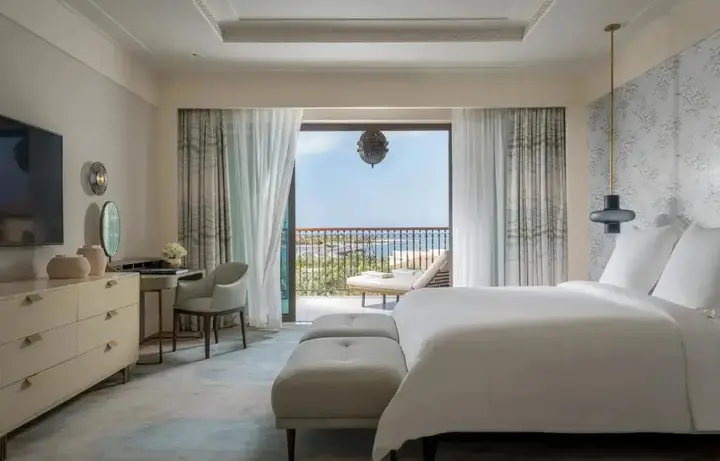 Дубай: Four Seasons Resort Dubai at Jumeirah Beach