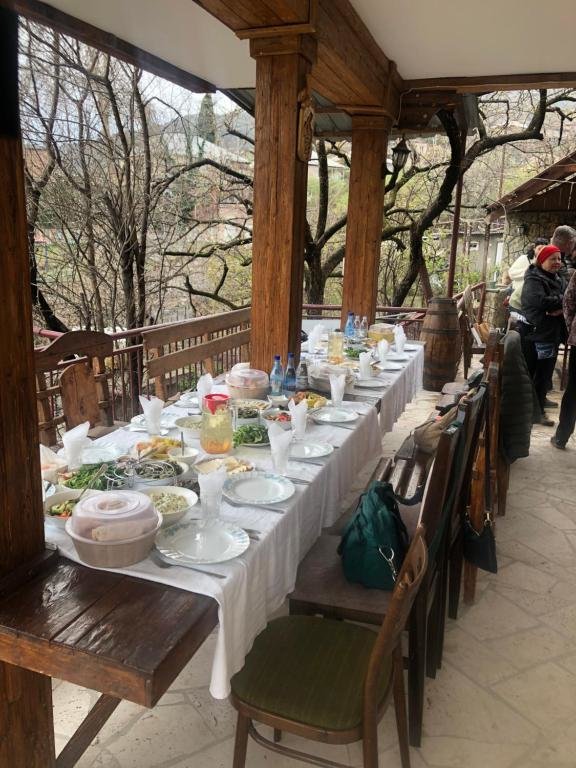 Иджеван: Guest House Anakhit