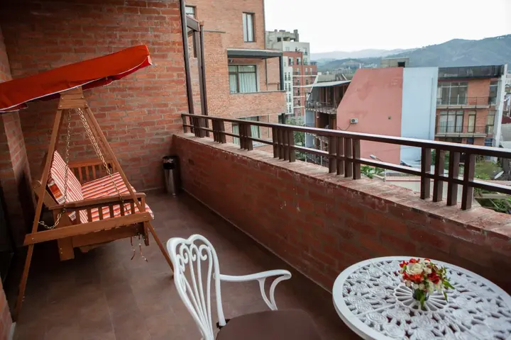 Тбилиси: Tbilisi Laerton Hotel