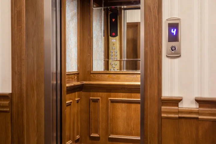 Тбилиси: Tbilisi Laerton Hotel
